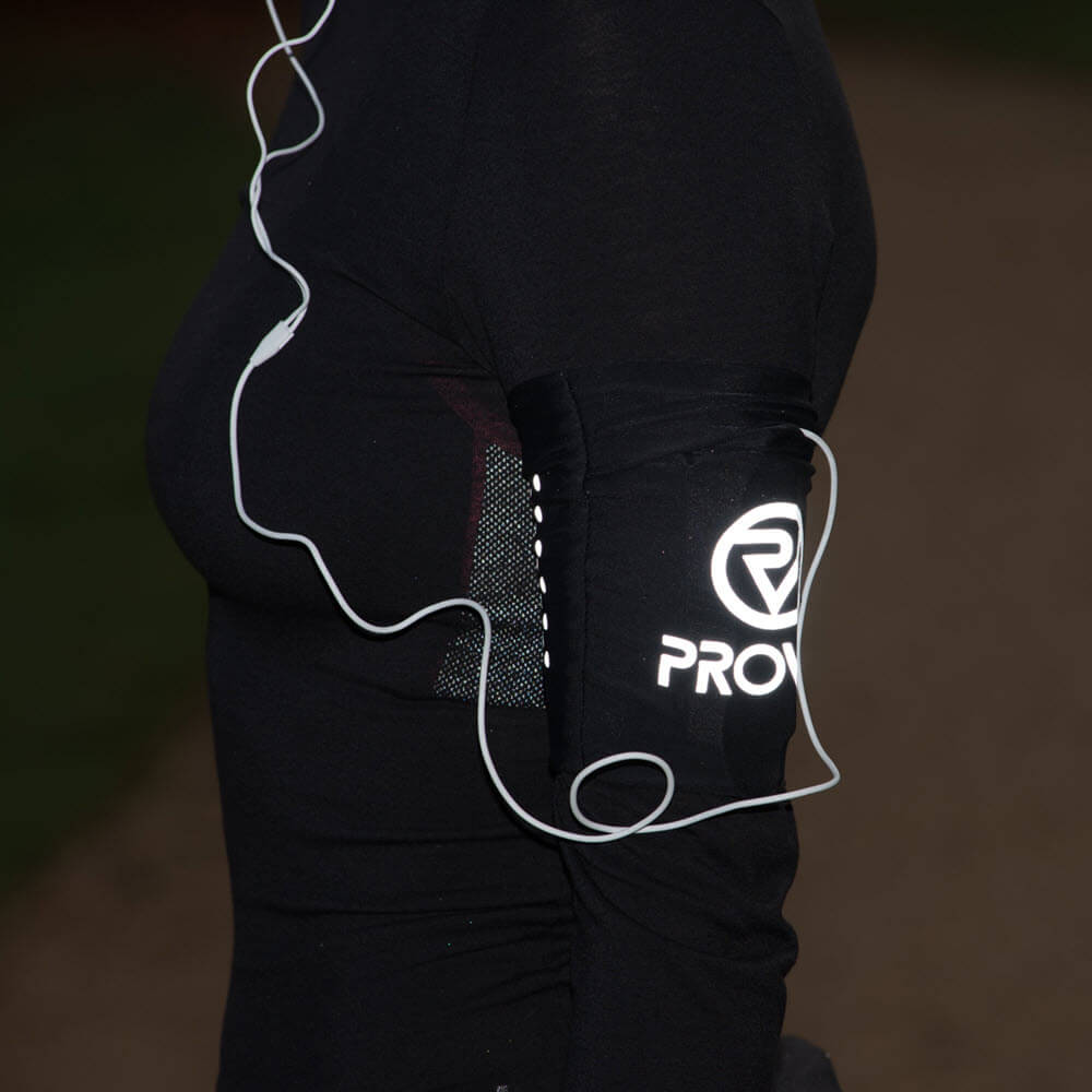 Proviz Y Fumble Arm Pocket for Phone, cards, money or keys whilst running, hiking or riding. Reflective details for safety