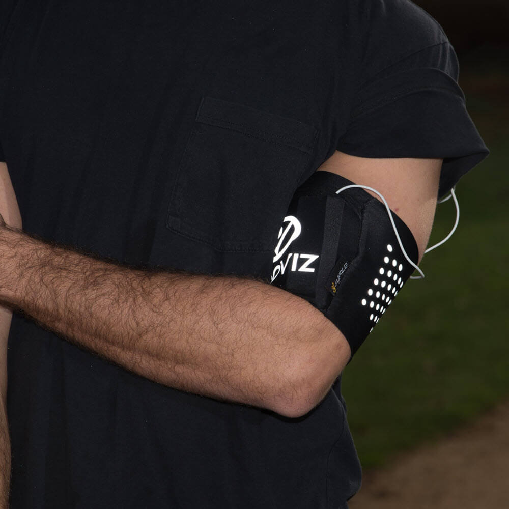 Proviz Y Fumble Arm Pocket for Phone, cards, money or keys whilst running, hiking or riding. Reflective details for safety