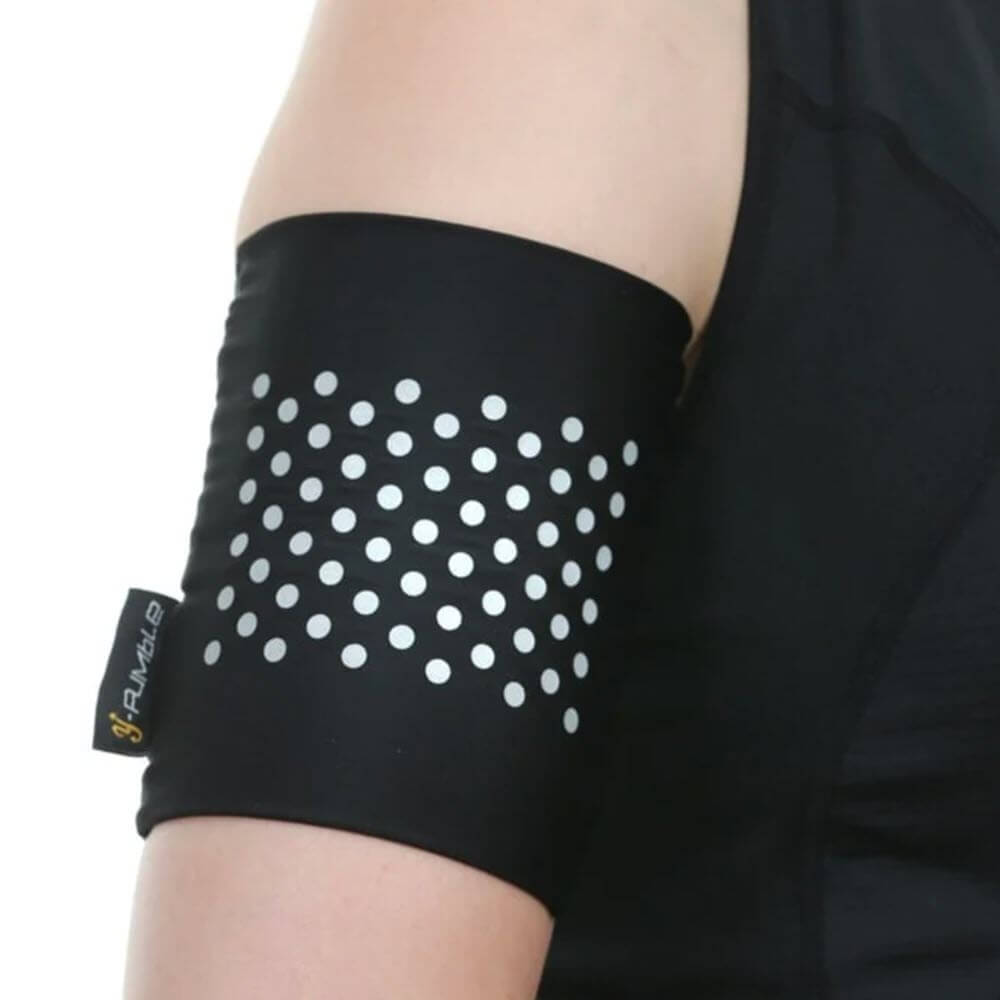 Proviz Y Fumble Arm Pocket for Phone, cards, money or keys whilst running, hiking or riding. Reflective details for safety