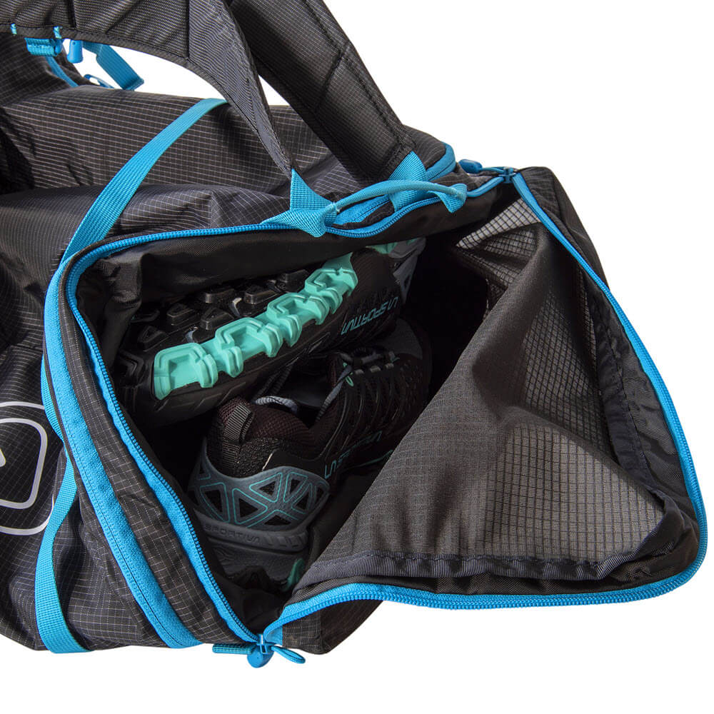 Ultimate Direction Crew Bag Kit and Gear Storage and event bag